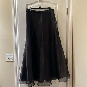 Gorgeous black dressy skirt.